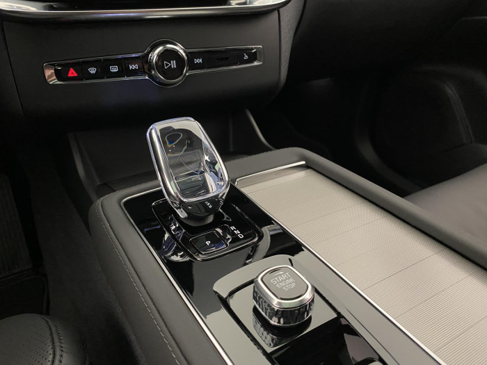 Volvo XC90 B5 AWD BLACK EDITION PLUS 7