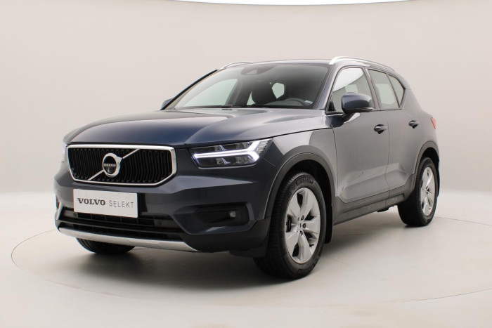 Volvo XC40 B4 MOMENTUM AUT REZERVACE 2.0 Momentum