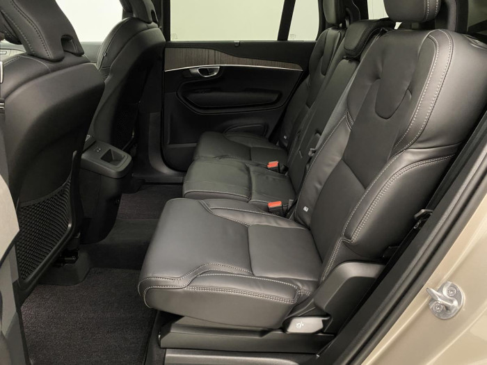 Volvo XC90 B5 AWD AUT BRIGHT PLUS 7míst 2.0 Plus
