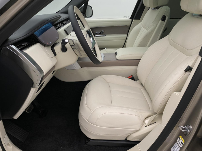 Land Rover Range Rover P530 AUTOBIOGRAPHY REZERVACE