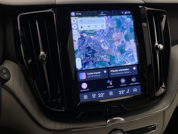 Volvo XC60 B5 AWD DARK PLUS AUT CZ