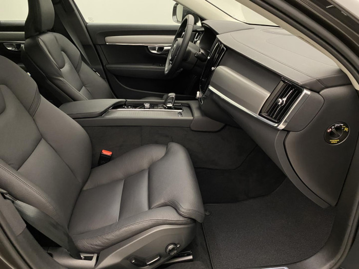Volvo V90 CC B4 AWD PLUS AUT REZERVACE
