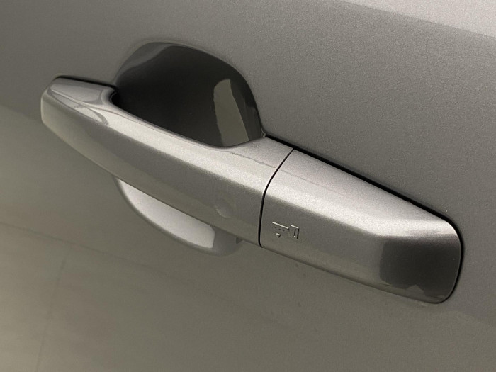 Jaguar F-Pace D300 R-DYNAMIC SE REZERVACE 3.0 d Dynamic SE