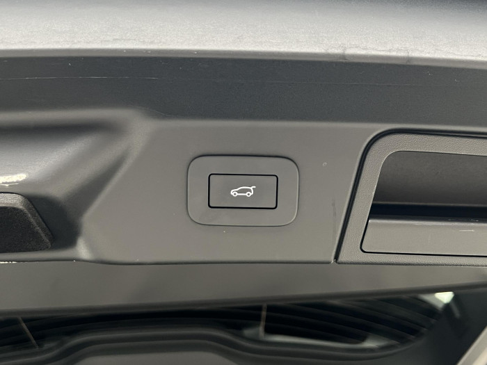 Land Rover Range Rover Velar D300 HSE AWD AUT CZ 1.maj. 3.0 d