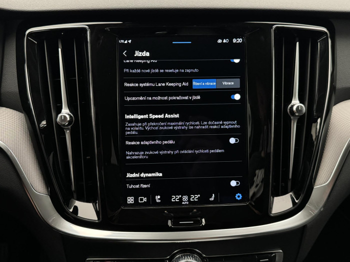 Volvo V60 CC B5 AWD PLUS BRIGHT 1.maj