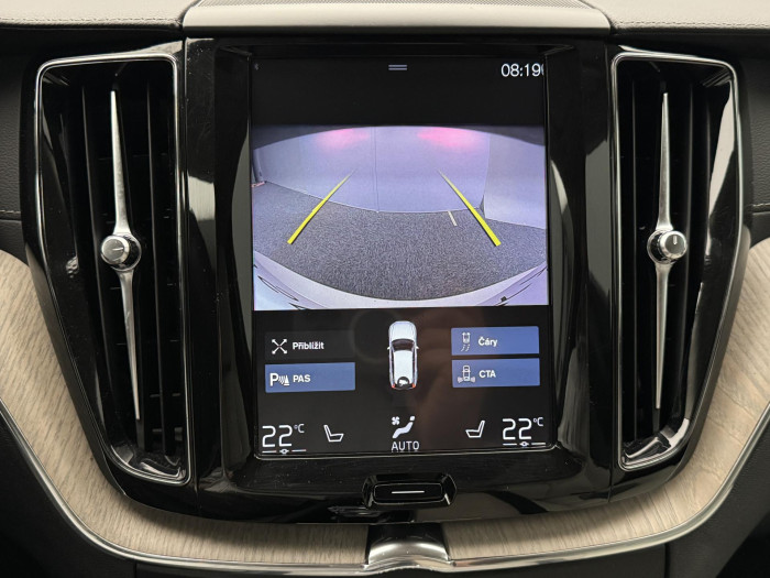Volvo XC60 B4 AWD INSCRIPTION AUT CZ