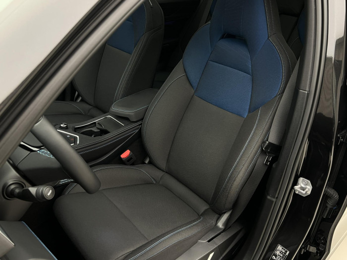 Lynk & Co 01 PHEV DCT AUT