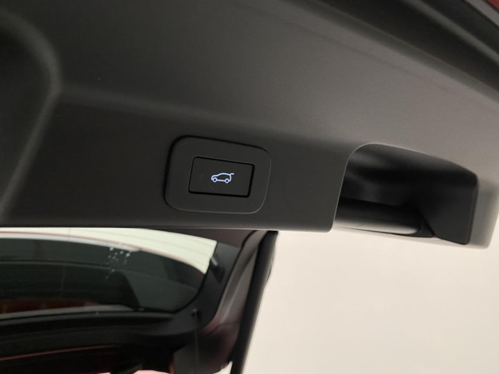 Jaguar F-Pace D300 R-DYNAMIC SE AWD AUT 3.0 d Dynamic SE