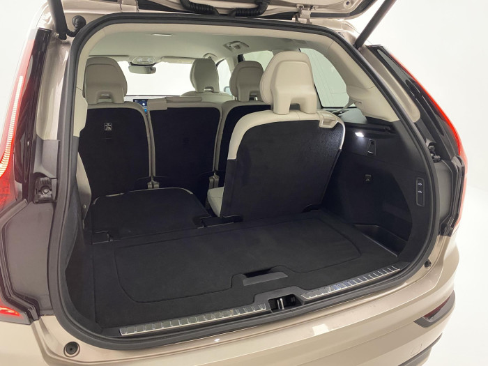 Volvo XC90 T8 AWD RECHARGE DARK PLUS 7m