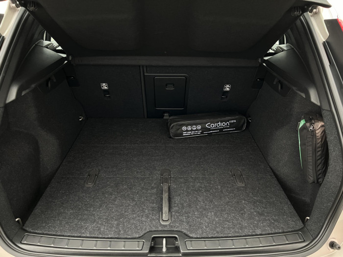 Volvo XC40 B4 AWD CORE AUT