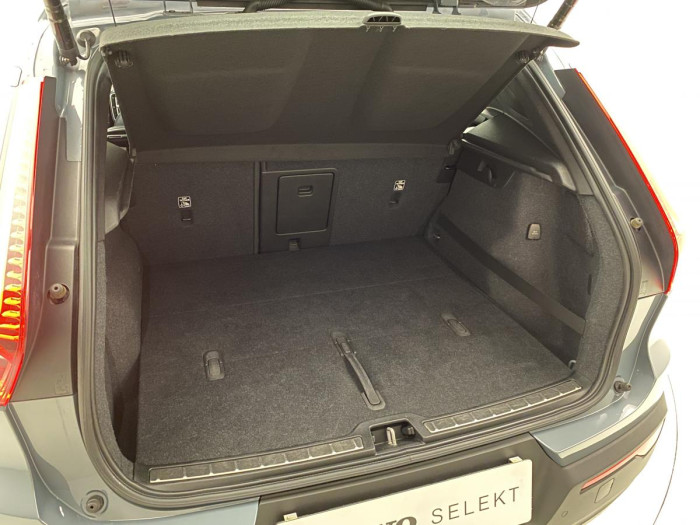 Volvo XC40 D3 INSCRIPTION AUT REZERVACE 2.0 d