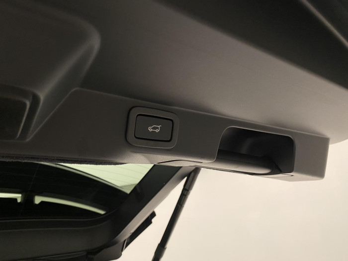 Land Rover Range Rover Sport 3.0 SDV6 REZERVACE