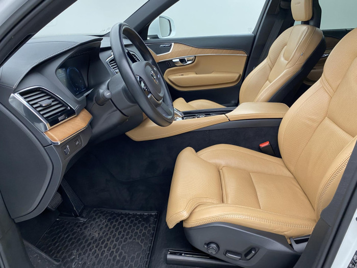 Volvo XC90 B5 AWD INSCRIPION AUT CZ