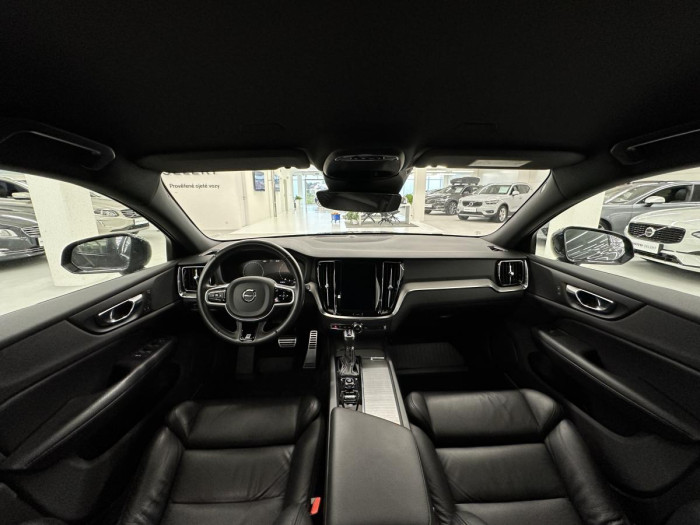 Volvo V60 D3 R-DESIGN AUT REZERVACE 2.0 d