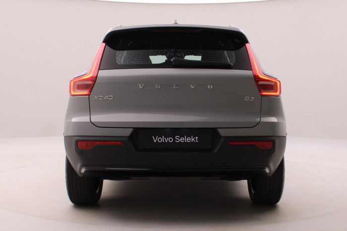 Volvo XC40 B3 DARK PLUS AUT CZ