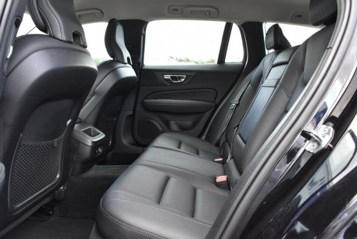 Volvo V60 D3 INSRCIPTION REZERVACE 2.0 d