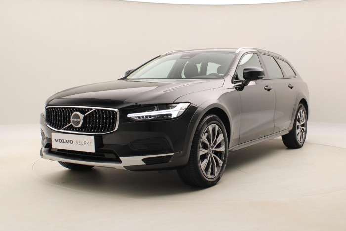 Volvo V90 CC B4 AWD PLUS AUT CZ 1.maj