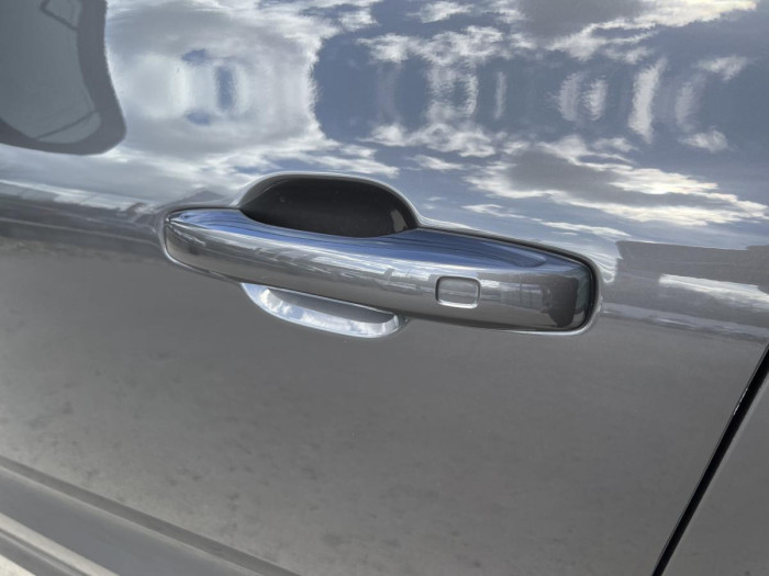 Volvo XC60 B4 AWD DARK PLUS REZERVACE 2.0 Plus