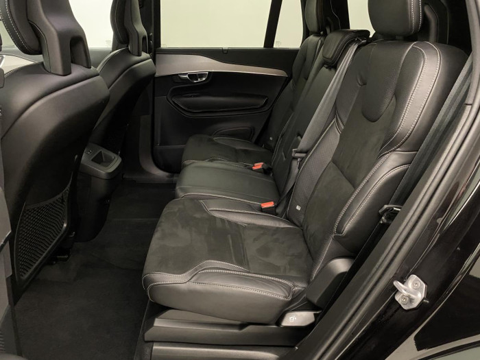Volvo XC90 B6 AWD R-DESIGN AUT REZERVACE