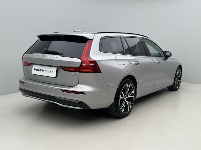 Volvo V60 B4 PLUS DARK AUT 1.maj.