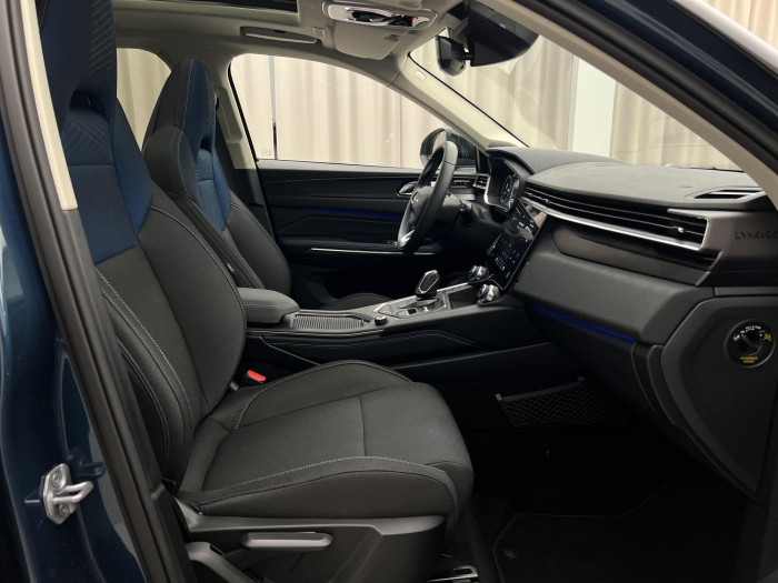 Lynk & Co 01 PHEV DCT AUT 1.maj.