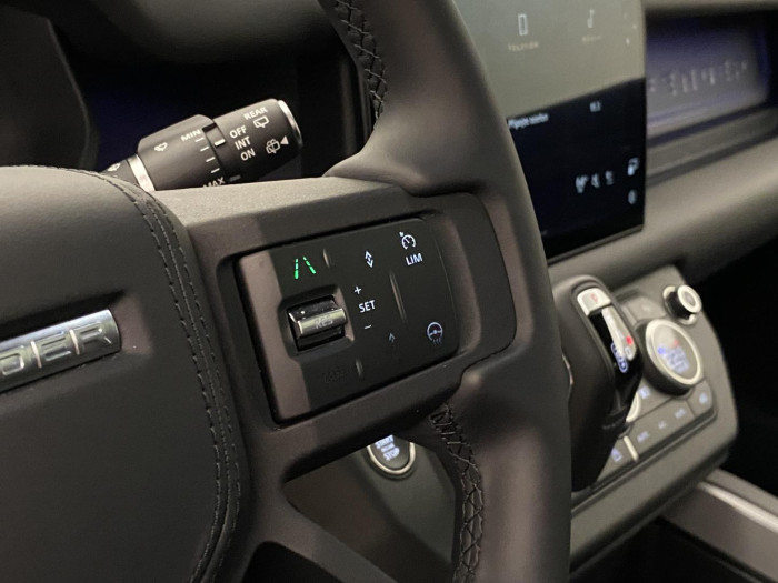 Land Rover Defender 110 D300 SEDONA REZERVACE 3.0 d