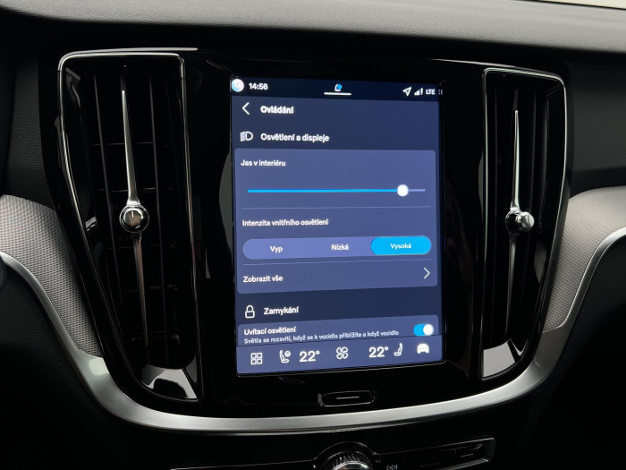 Volvo V60 B4 AUT DARK PLUS