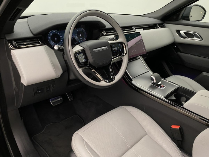 Land Rover Range Rover Velar D300 SE AUT AWD REZERVACE 3.0 d SE