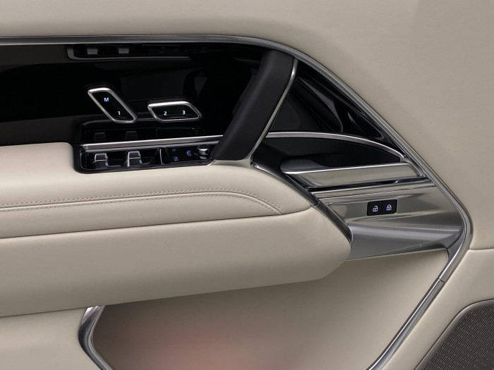 Land Rover Range Rover P530 AUTOBIOGRAPHY REZERVACE