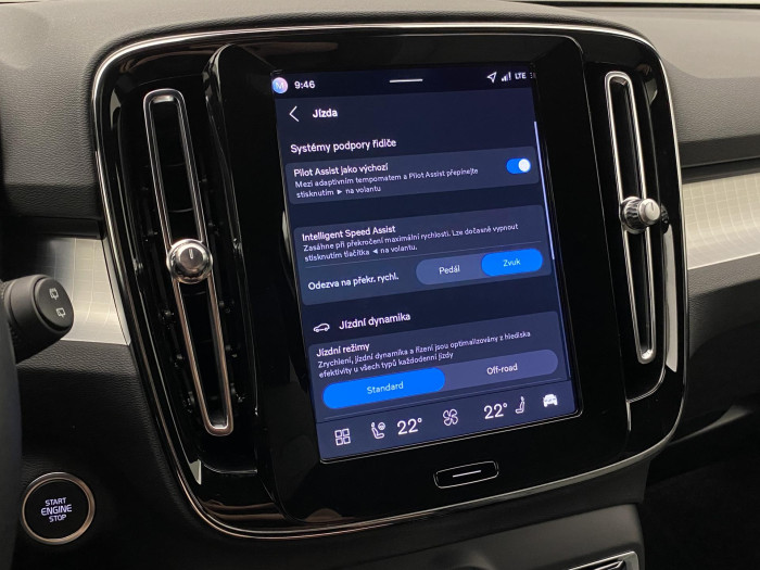 Volvo XC40 B3 AUT DARK PLUS