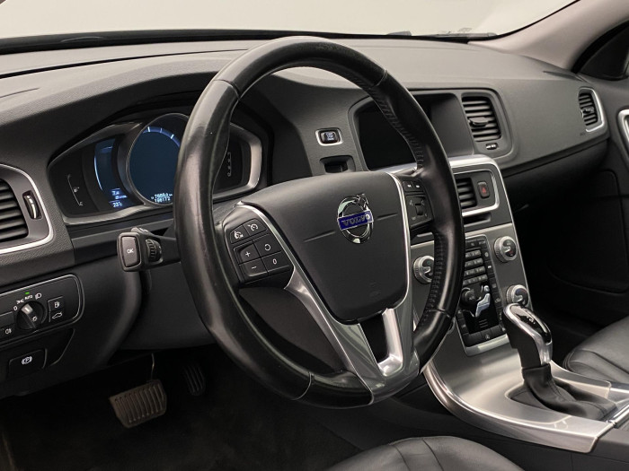 Volvo V60 CC D4 AWD SUMMUM AUT 2.4 d CC CC Summum