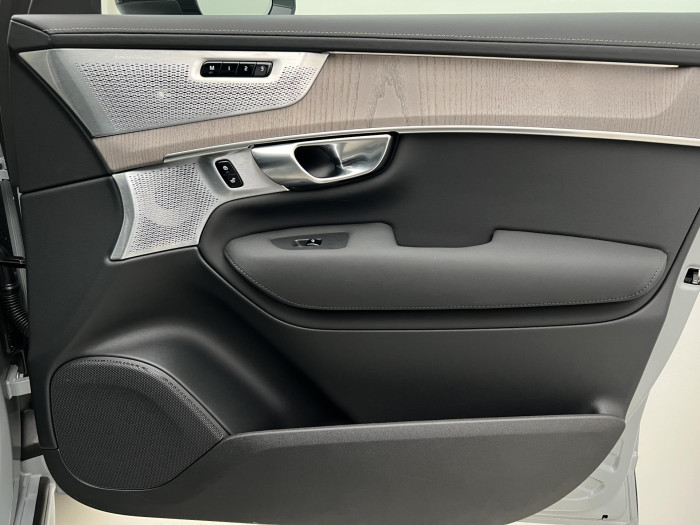 Volvo XC90 T8 AWD RECHRAGE ULTRA DARK AUT