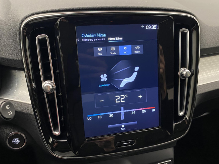 Volvo XC40 T4 MOMENTUM AUT CZ 2.0 Momentum