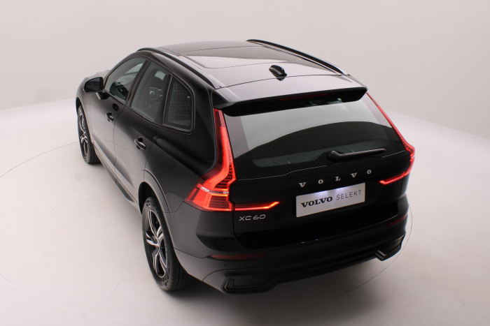 Volvo XC60 B5 AWD R-DESIGN AUT