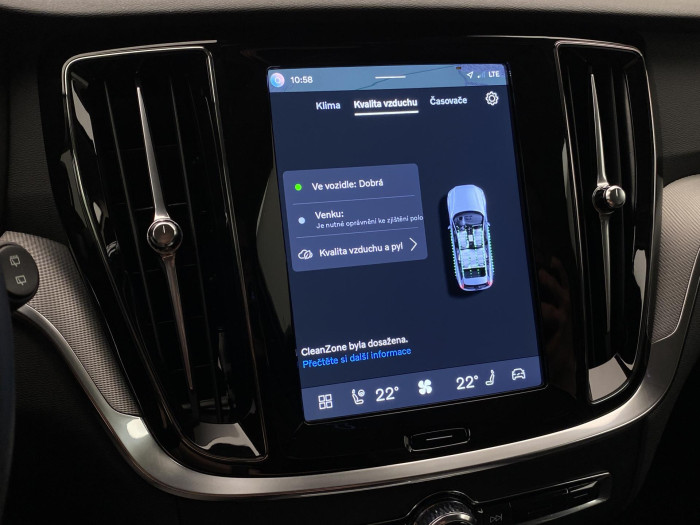 Volvo V60 B4 DARK PLUS AUT CZ