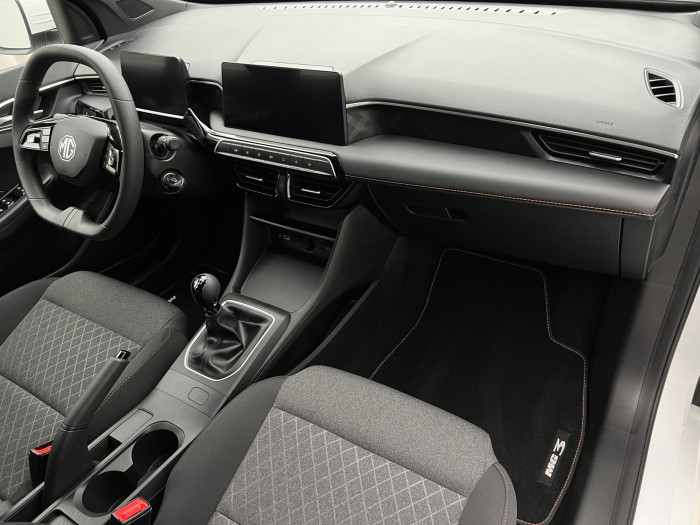 MG MG3 1.5 ICE EXCITE CZ 1.maj.