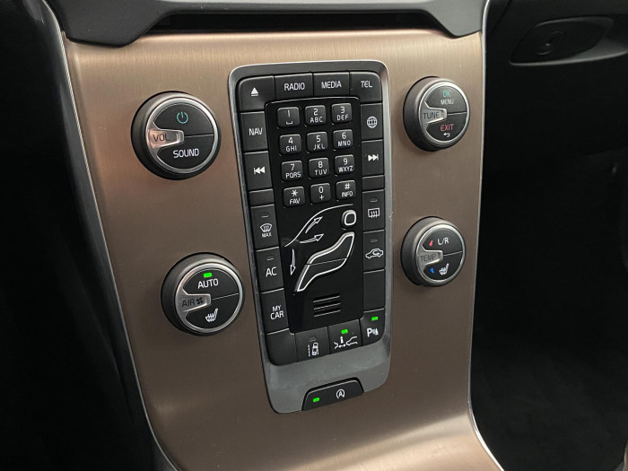 Volvo V40 D3 MOMENTUM 2.0 d Momentum