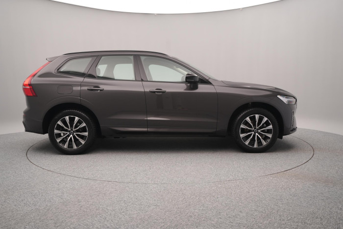 Volvo XC60 B5 AWD PLUS DARK AUT CZ 1.maj.