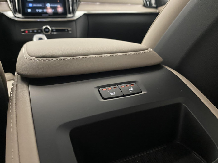 Volvo XC90 B5 AWD AUT BRIGHT PLUS 7míst