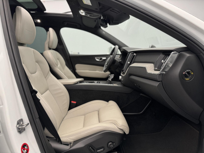 Volvo XC60 D5 AWD INSCRIPTION AUT 2.0 d