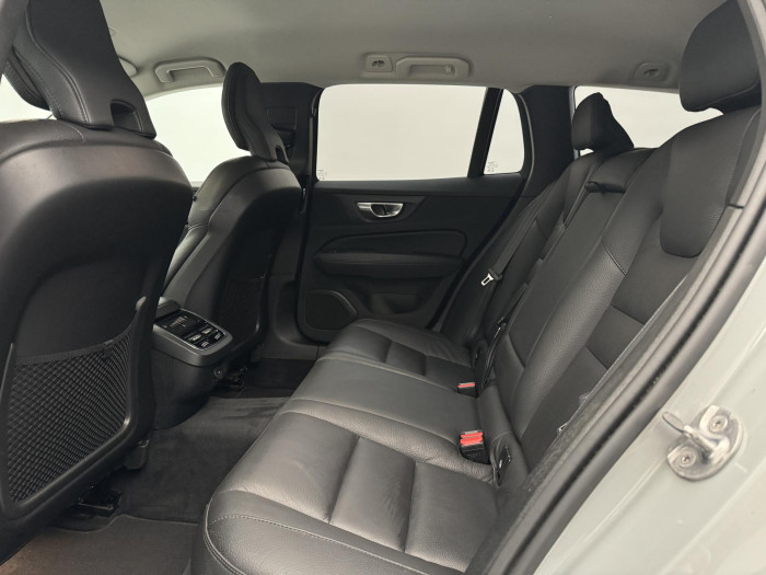 Volvo V60 CC B5 AWD PLUS AUT 1.maj