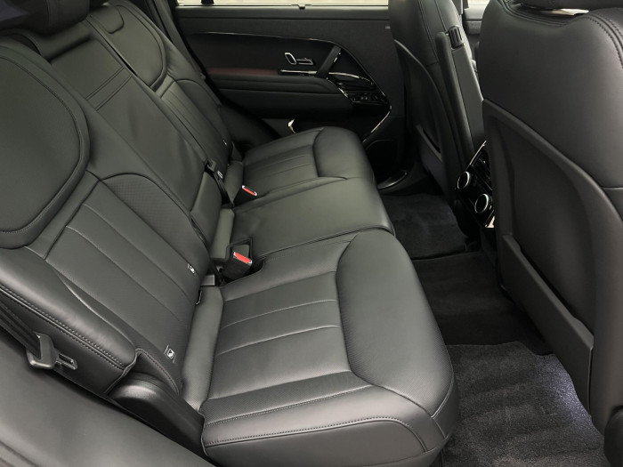 Land Rover Range Rover Sport P550e AUTOBIOGRAPHY REZERVACE