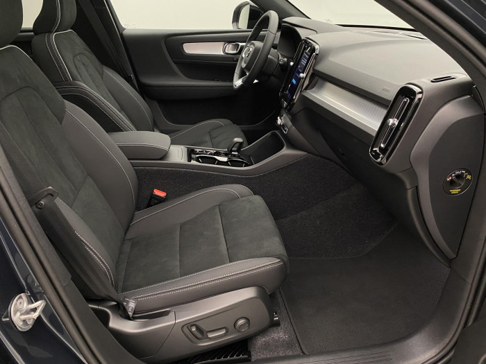 Volvo XC40 B3 AUT PLUS BLACK EDITION
