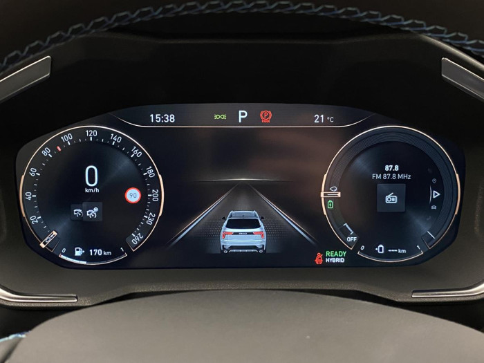 Lynk & Co 01 PHEV DCT AUT 1.maj. REZERVACE