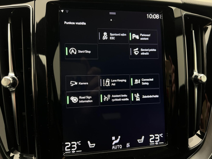 Volvo XC60 T5 AWD MOMENTUM PRO AUT CZ 2.0 Momentum