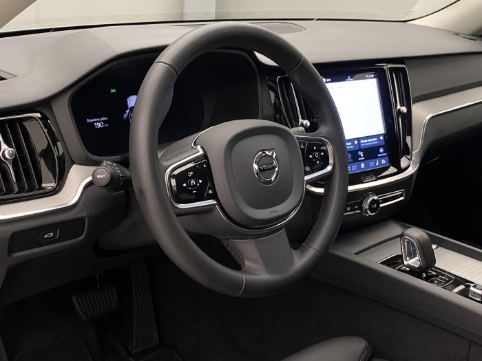 Volvo V60 CC B5 AWD BRIGHT PLUS AUT