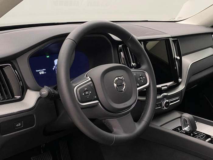 Volvo XC60 B5 AWD CORE AUT