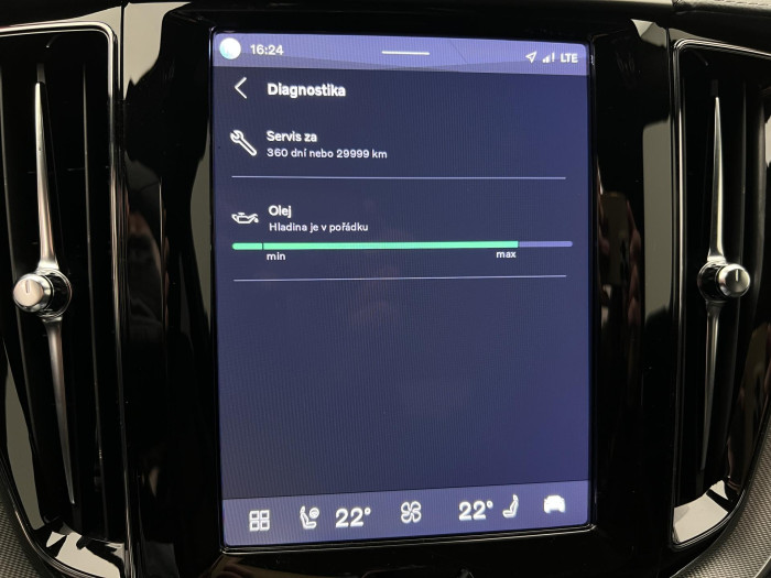 Volvo XC60 B5 AWD ULTRA BLACK REZERVACE