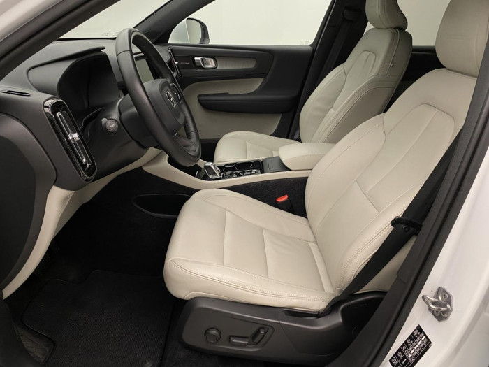 Volvo XC40 D3 AWD INSCRIPTION REZERVACE 2.0 d