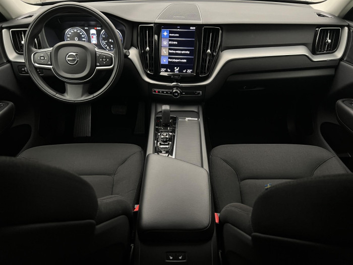 Volvo XC60 B4 MOMENTUM 2.0 Momentum